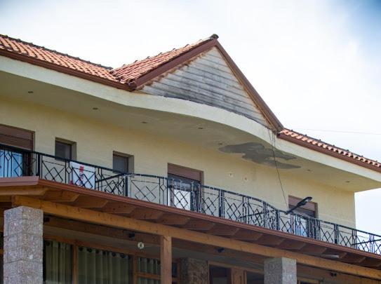 Vila Shen Maria Hotel Voskopojë Exterior foto
